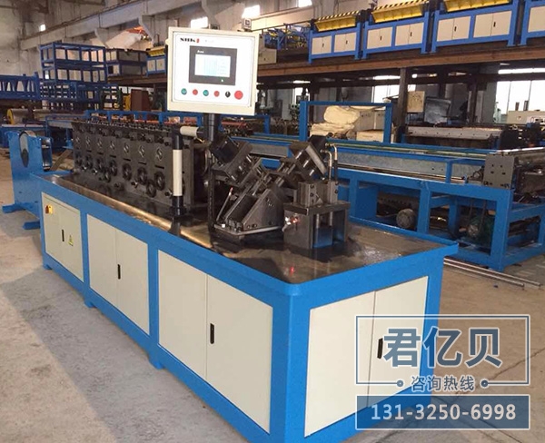 風(fēng)管生產(chǎn)設(shè)備